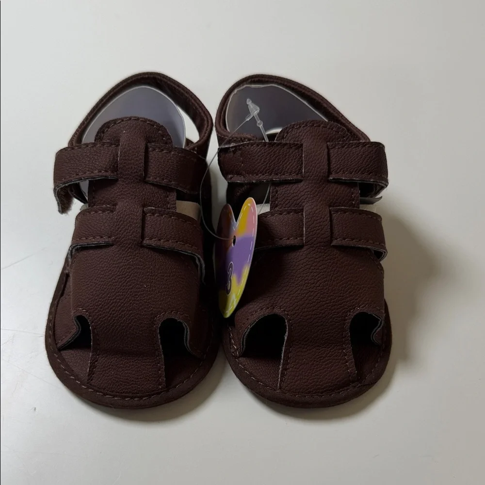 Kids Brown Closed-Toe Adjustable Hook-and-Loop Sandals